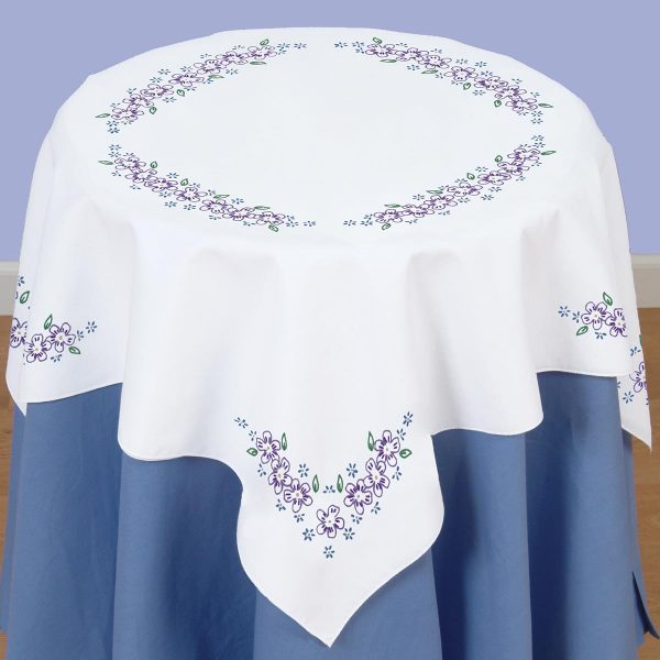 Lavender Flowers Table Topper 550-694