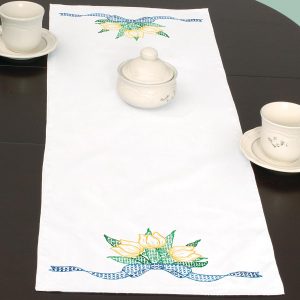 tulip & ribbon table runner