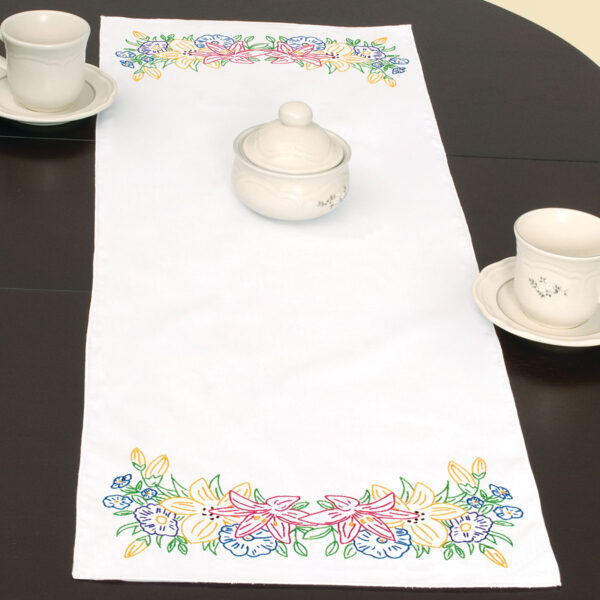 Pretty Flowers table runner