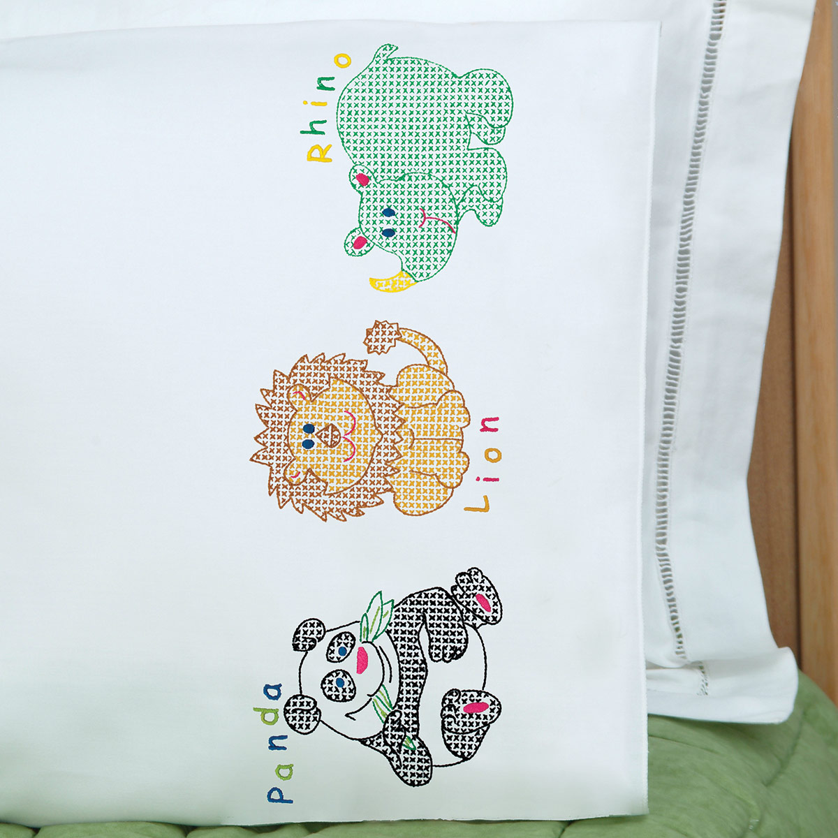 Children's Zoo Pillowcase Jack Dempsey Needle Art
