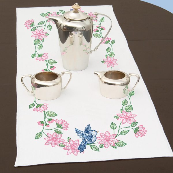 product id 56031 Birds Table Runner