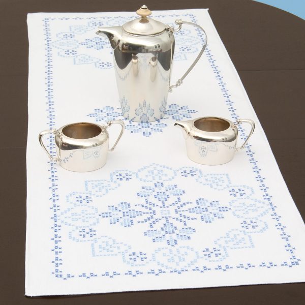 product id 560366 XX Americana Table Runner