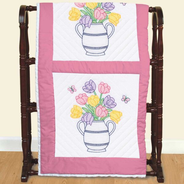 Beautiful Blooms 18″ Quilt